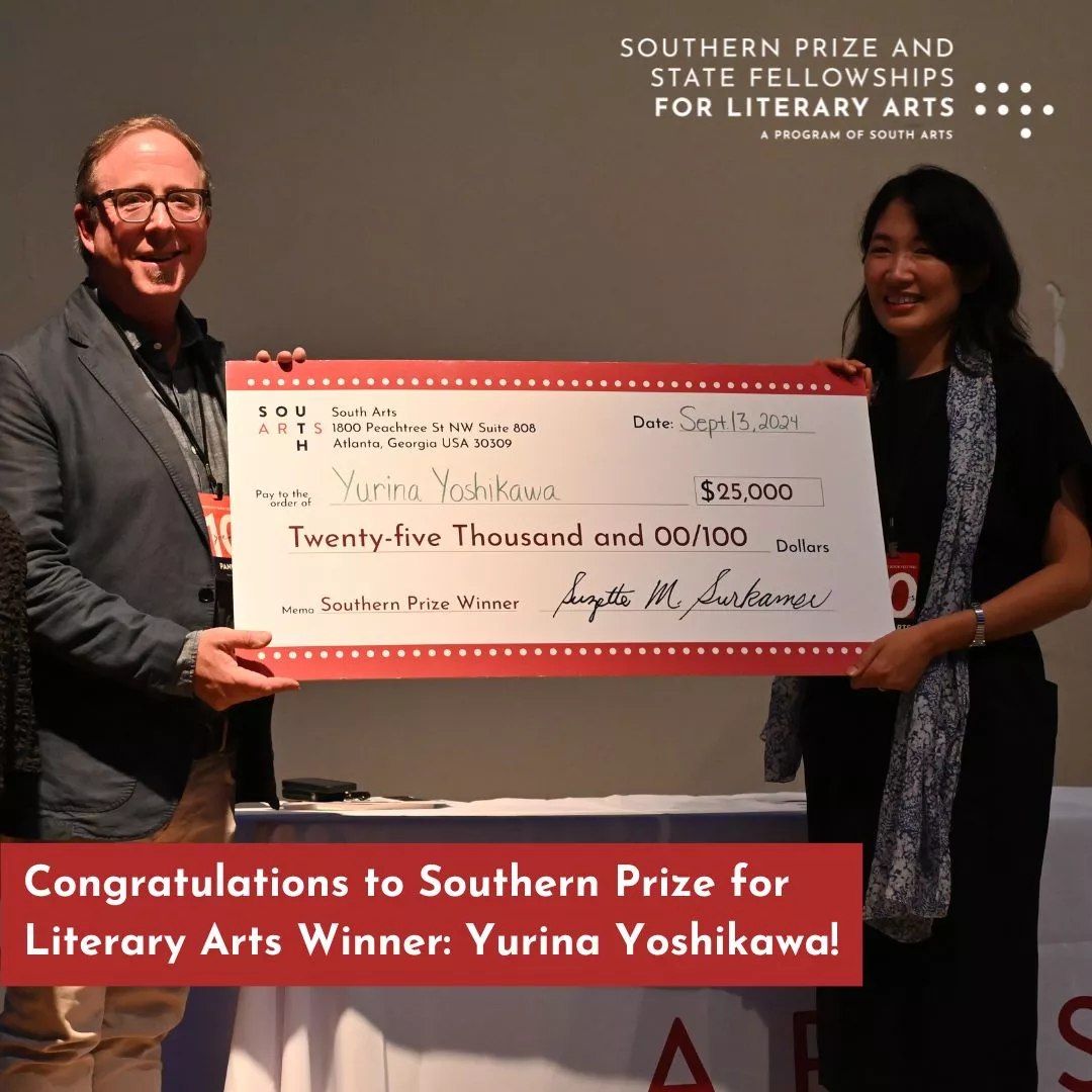 Yurina Yoshikawa receiving the Southern Prize for Literary Arts awards