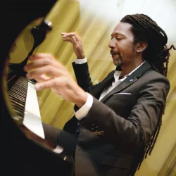 Elio Villafranca