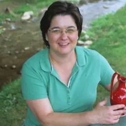 Janet Calhoun