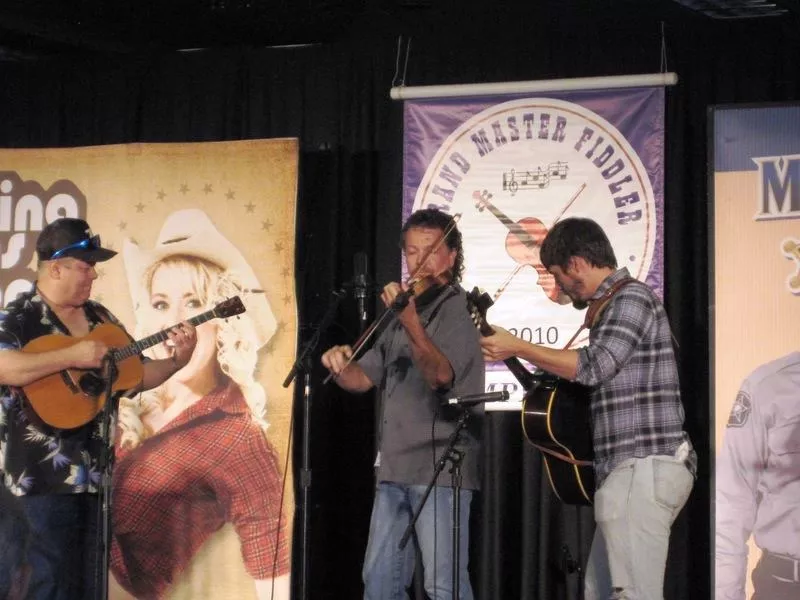 Scott Miller (center) at Grand Masters Contest, 2010, at which he won the Traditional division